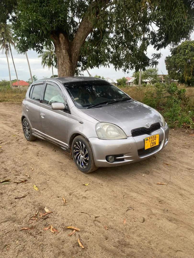Toyota Vitz 2004 Model Old Reg CBN thumbnail 6