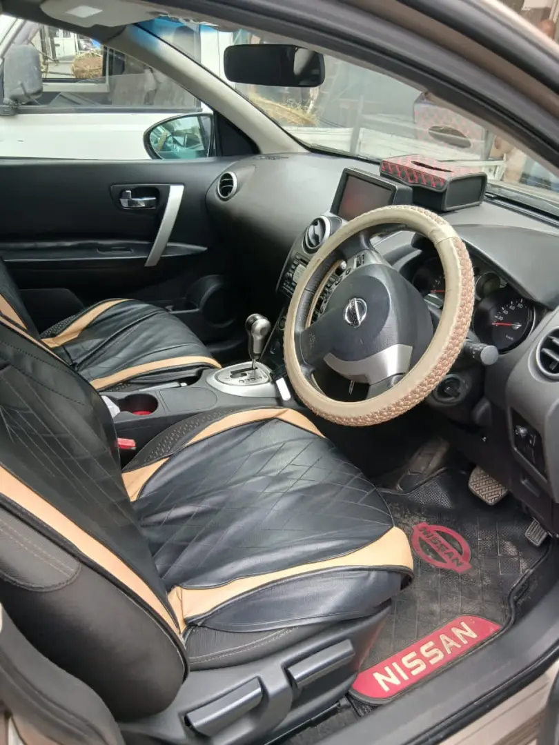 Nissan Dualis Beige/Gold Inauzwa thumbnail 5