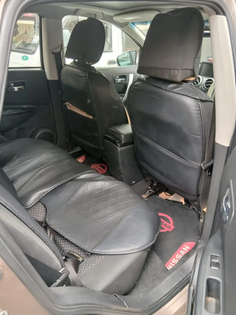 Nissan Dualis Beige/Gold Inauzwa thumbnail 9
