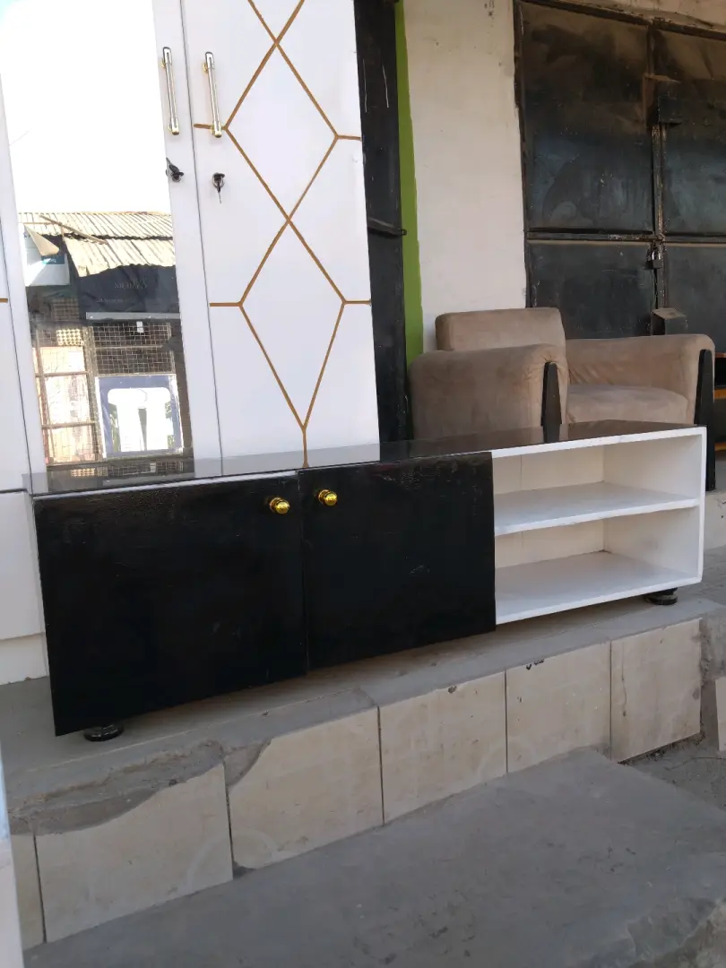 TV Case (TV Stand) - Ubungo thumbnail 3