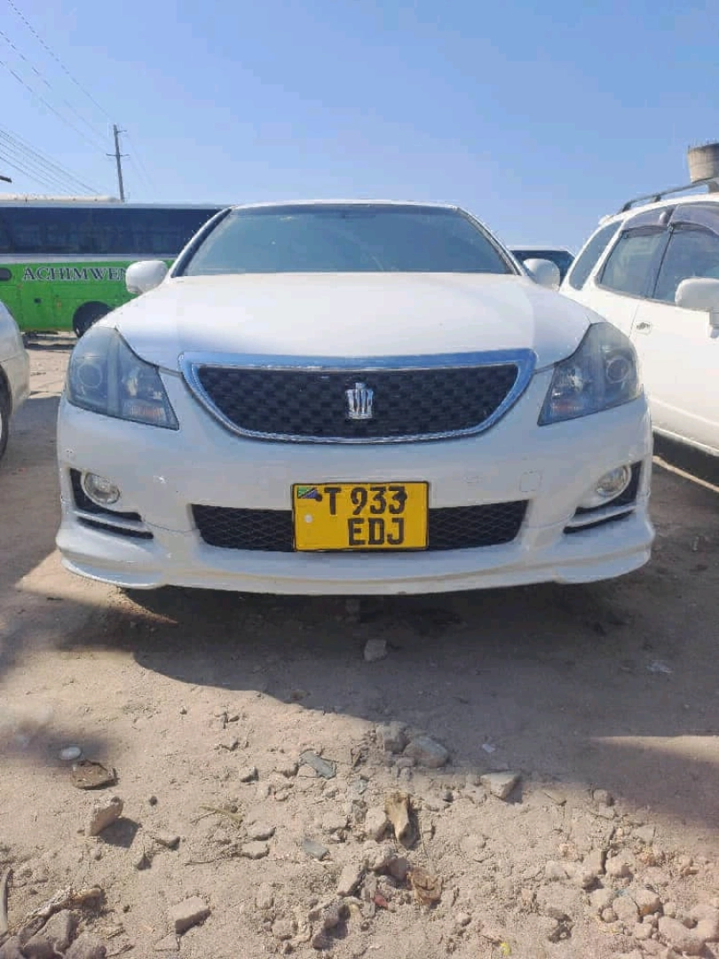 Toyota Crown New Model EDJ Car for Sale