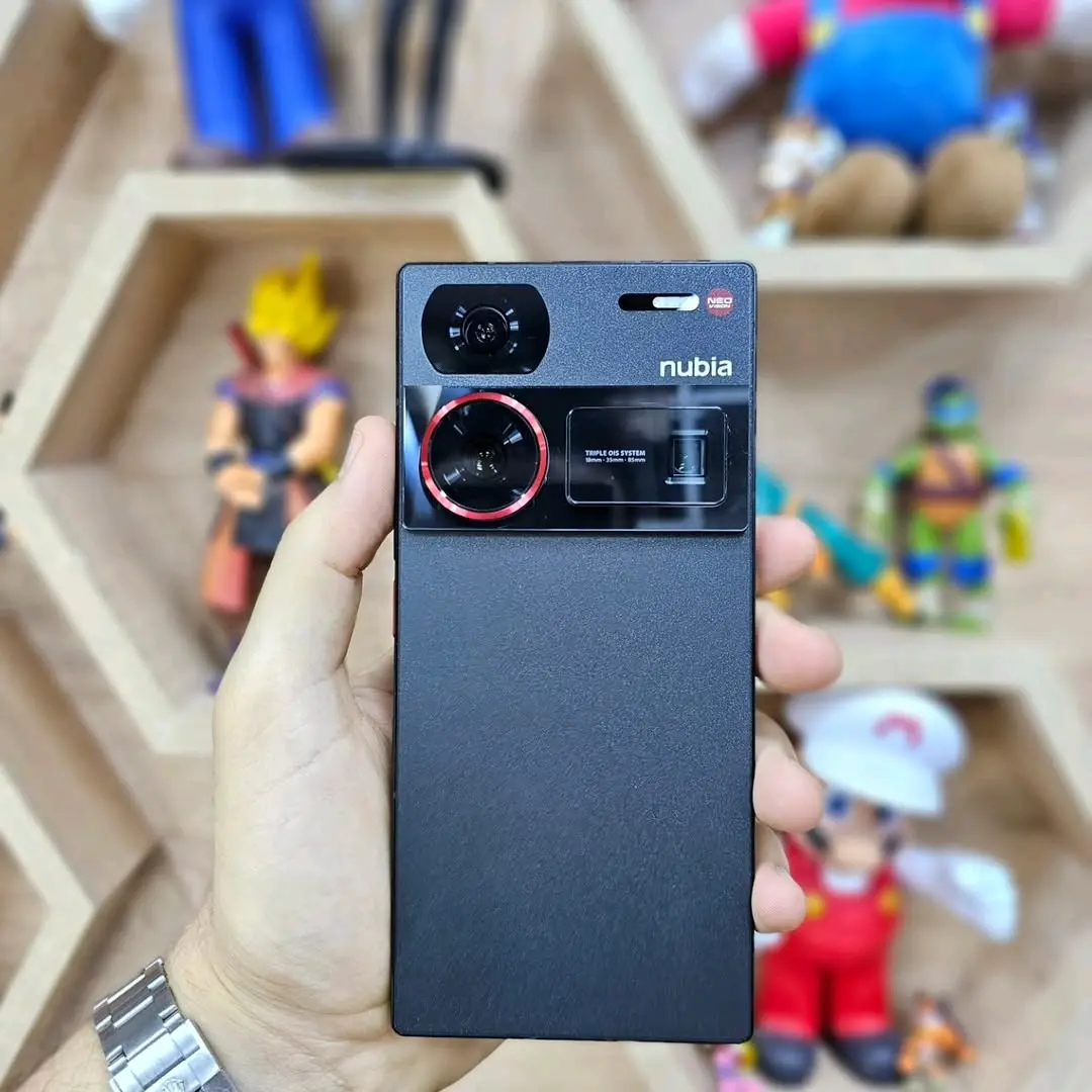 Used ZTE Nubia Z60 Ultra 512GB/16GB thumbnail 4