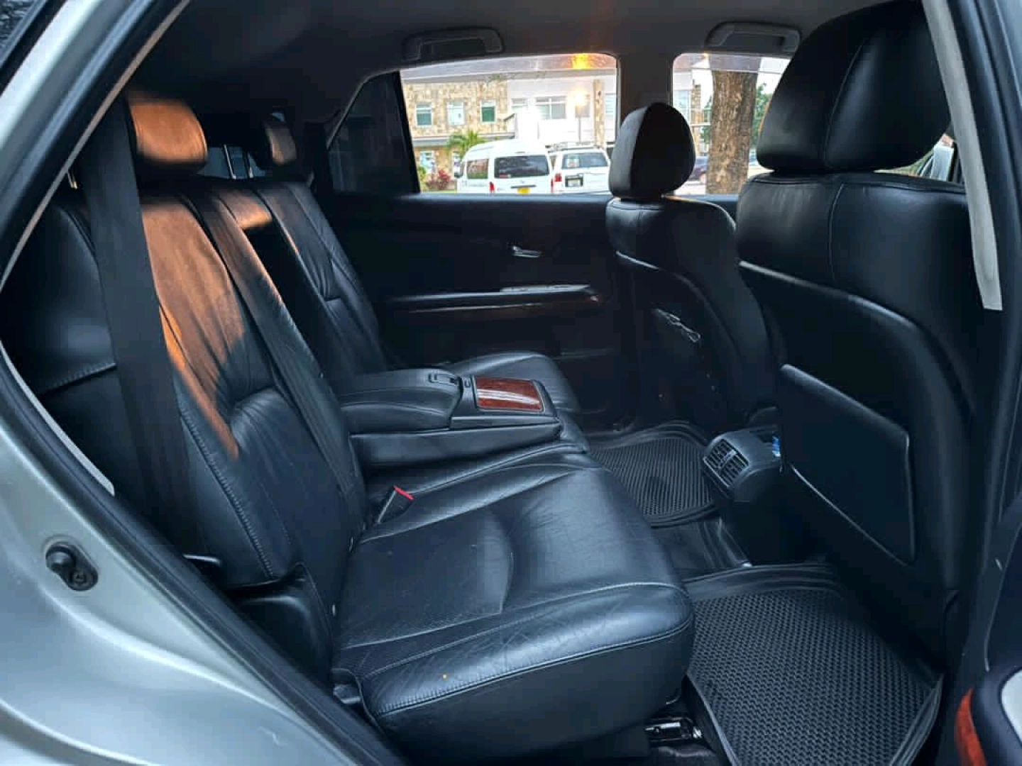 Toyota Harrier SUV 2007 Model for Sale thumbnail 6