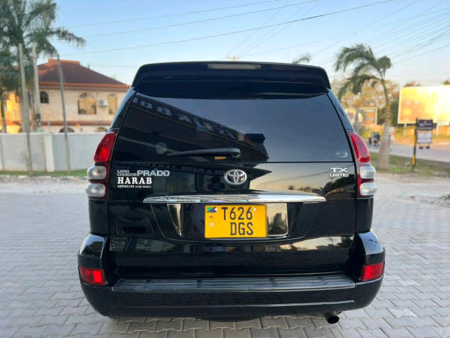 Used Toyota Land Cruiser Prado 120 (2010 Model) thumbnail 3
