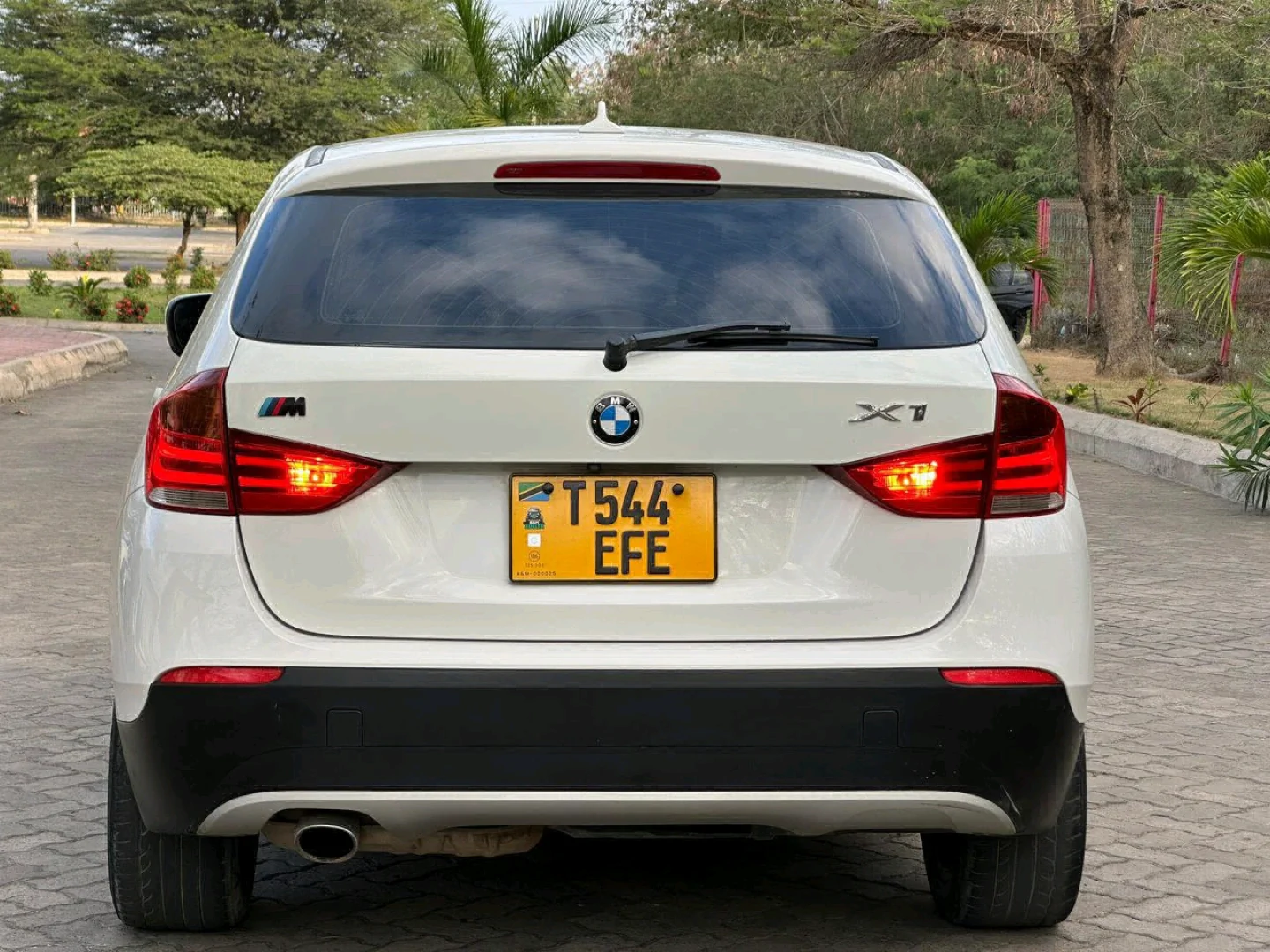 BMW X1 SUV 2010 (E84) - Pearl Color, 1990cc thumbnail 9