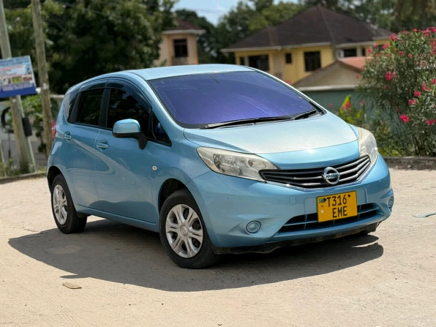 Nissan Note 2013 Model 1200 Cc thumbnail 3