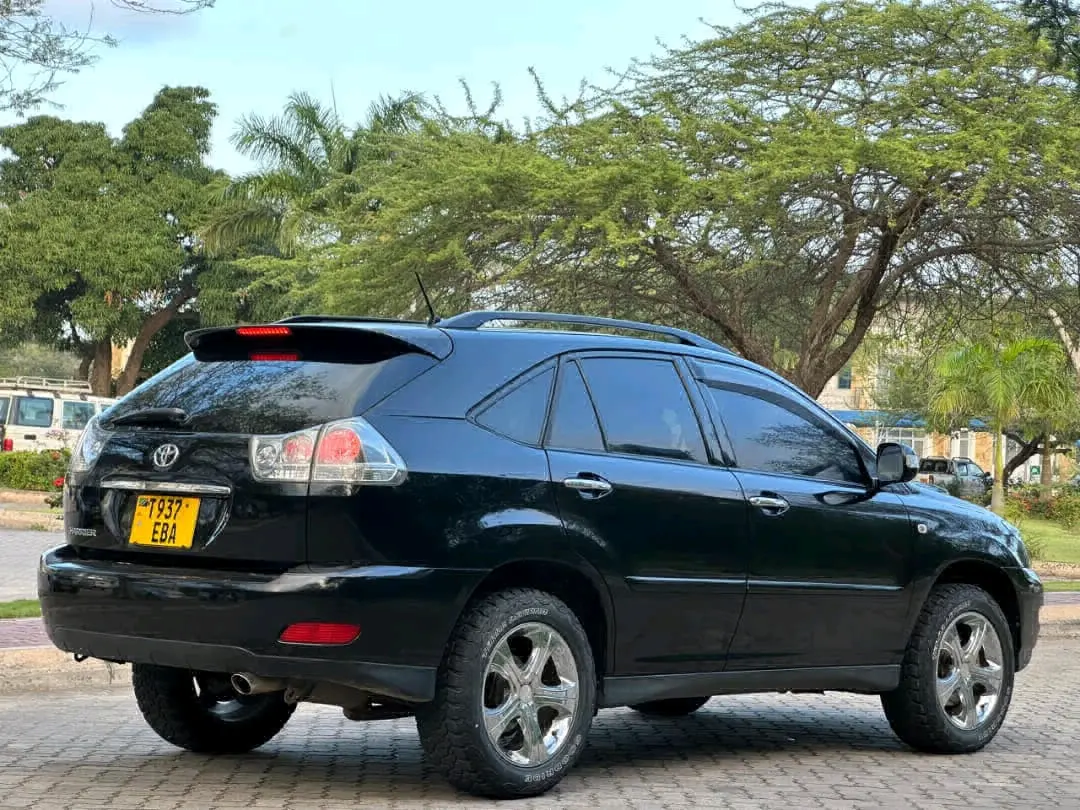 Toyota Harrier 2005 Black - New EBA thumbnail 2