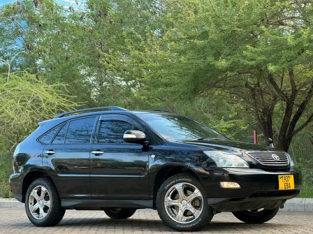 Toyota Harrier 2005 Black - New EBA thumbnail 3