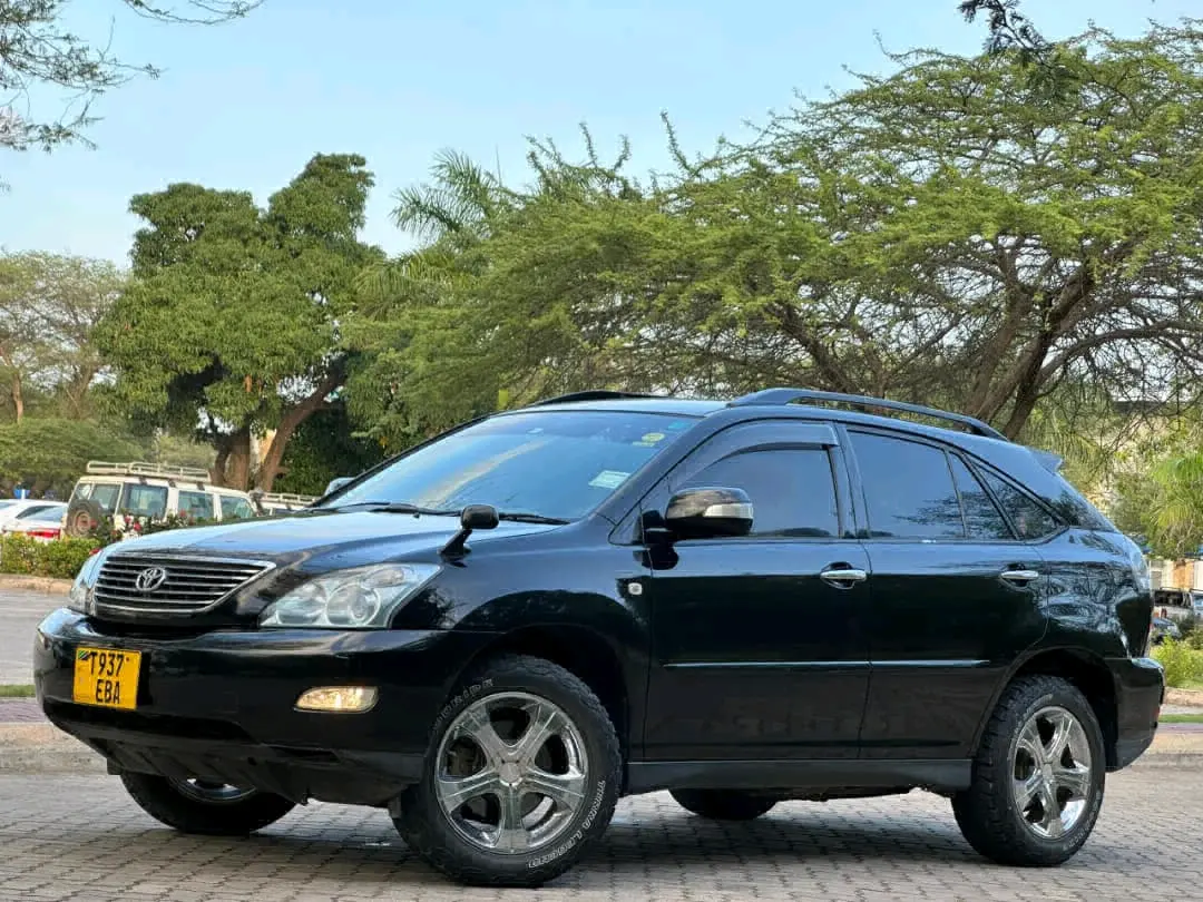 Toyota Harrier 2005 Black - New EBA thumbnail 4