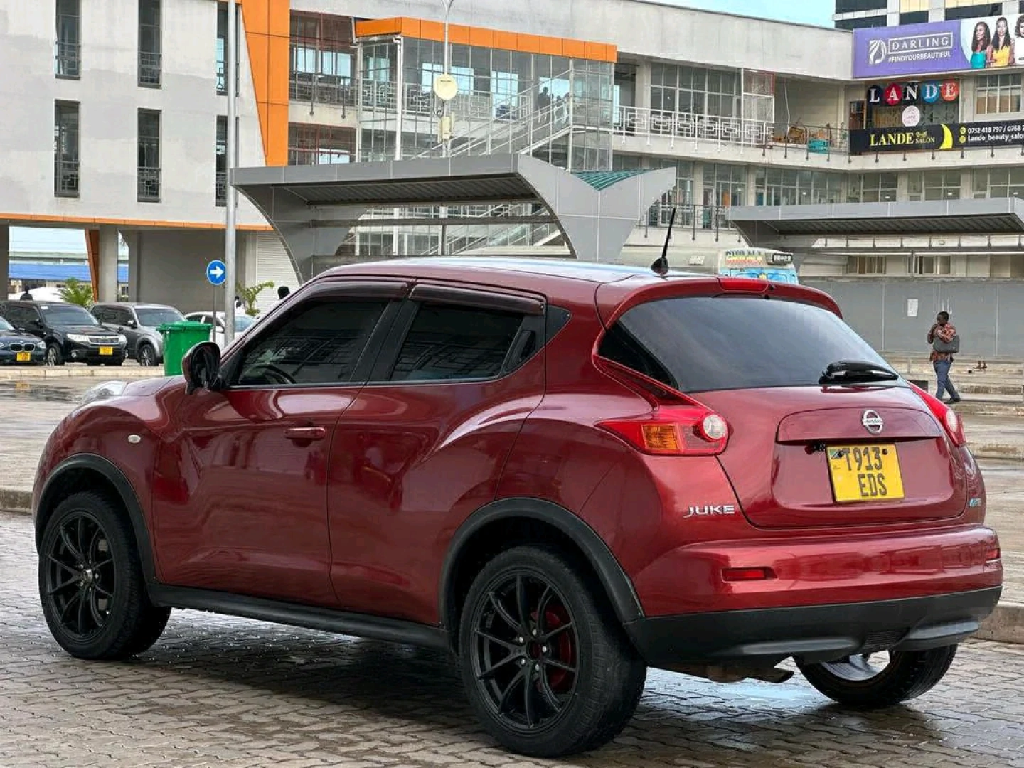 Nissan Juke 2010 for Sale - Maroon thumbnail 5