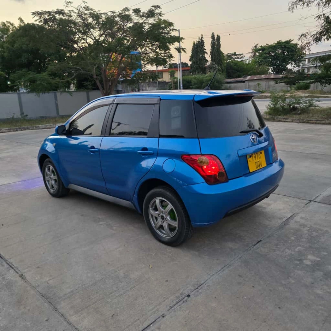 Used Blue Toyota Ist 2003 Full AC thumbnail 9