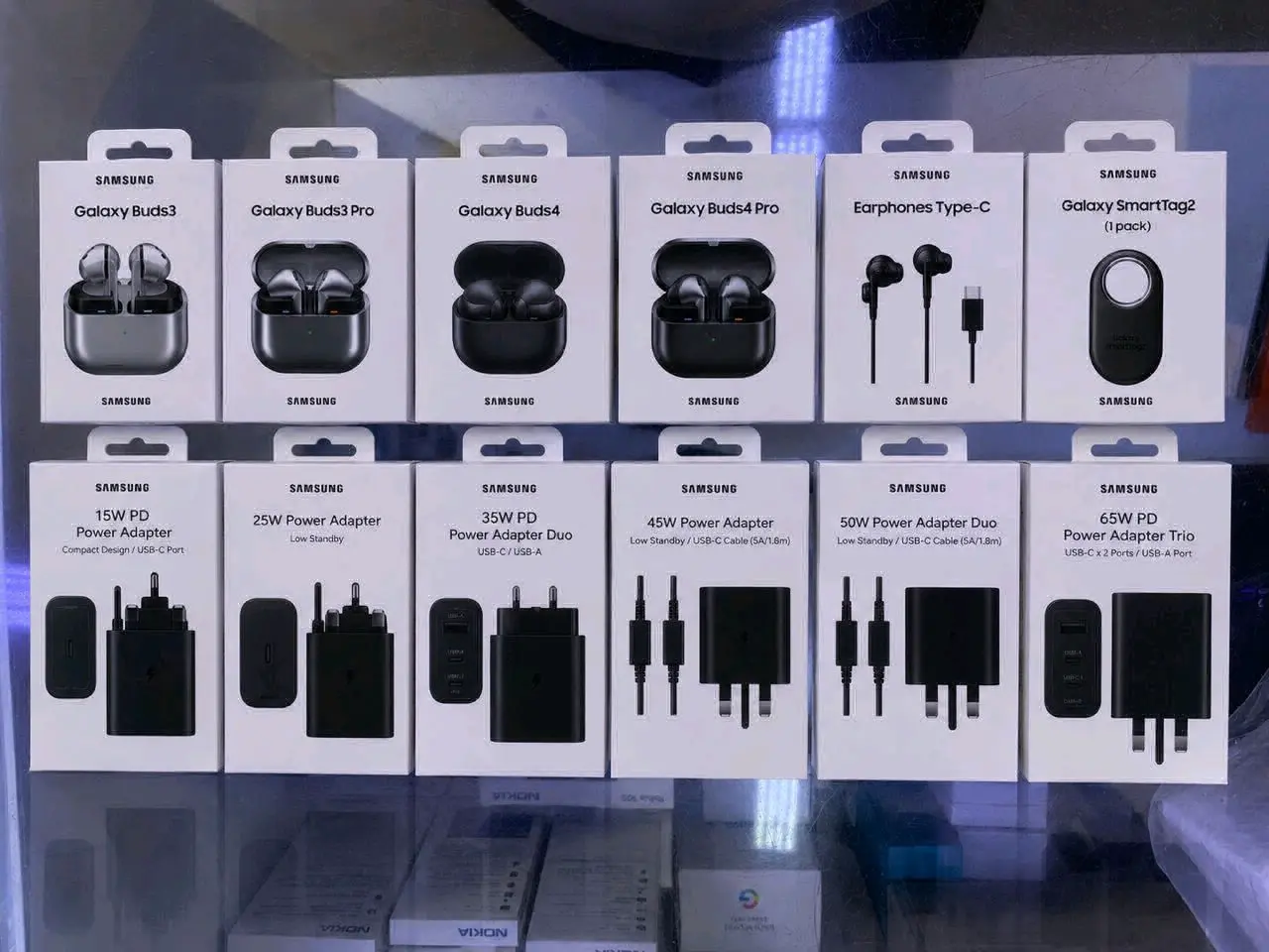 Original Samsung Galaxy Buds, Chargers & SmartTag2