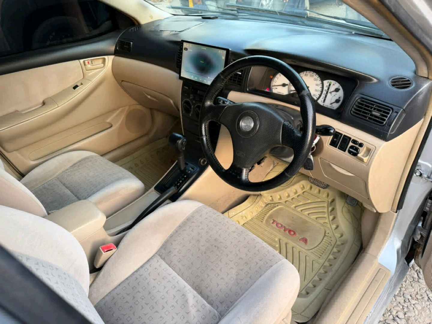 Toyota RunX DQE Silver Sedan thumbnail 8