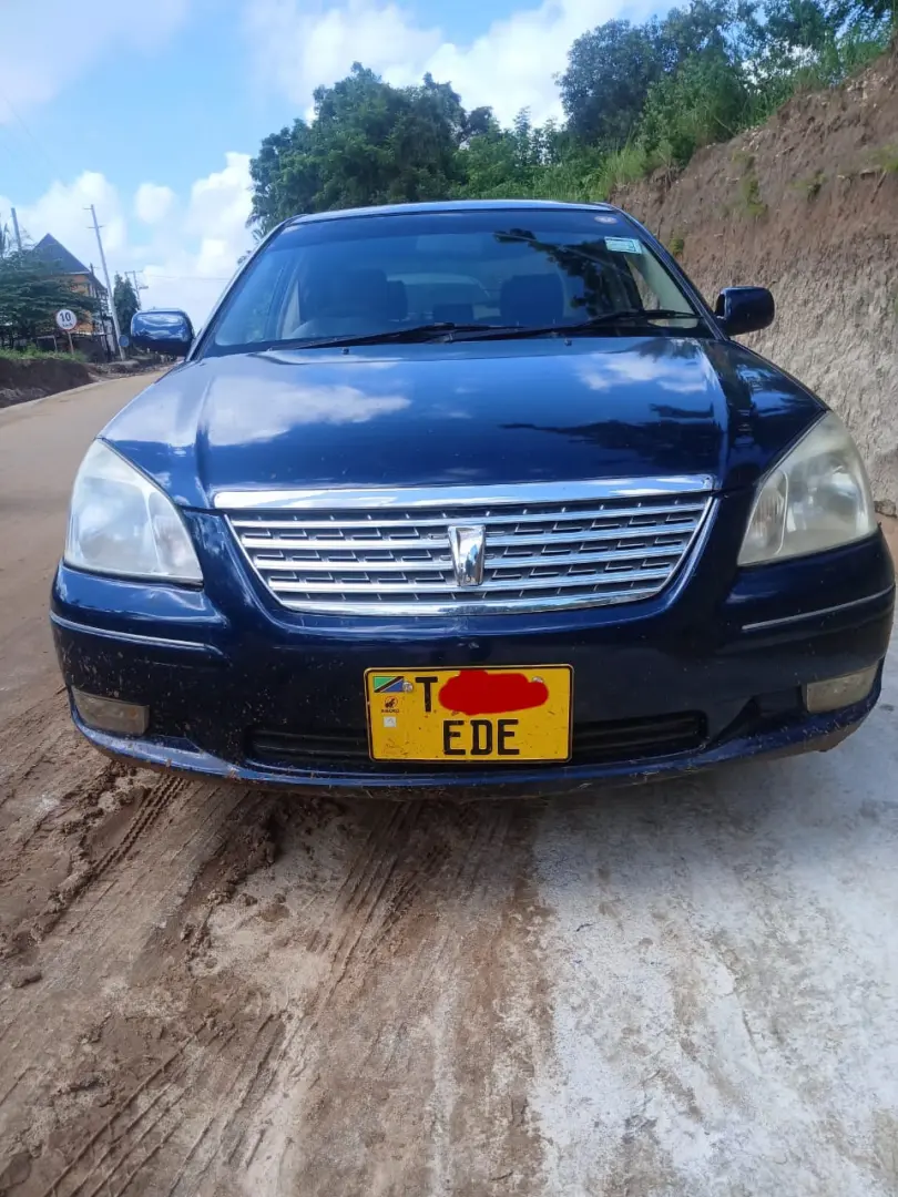 Toyota Premio F