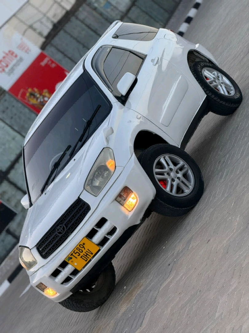 Toyota RAV4 Short Chassis DHV Full AC