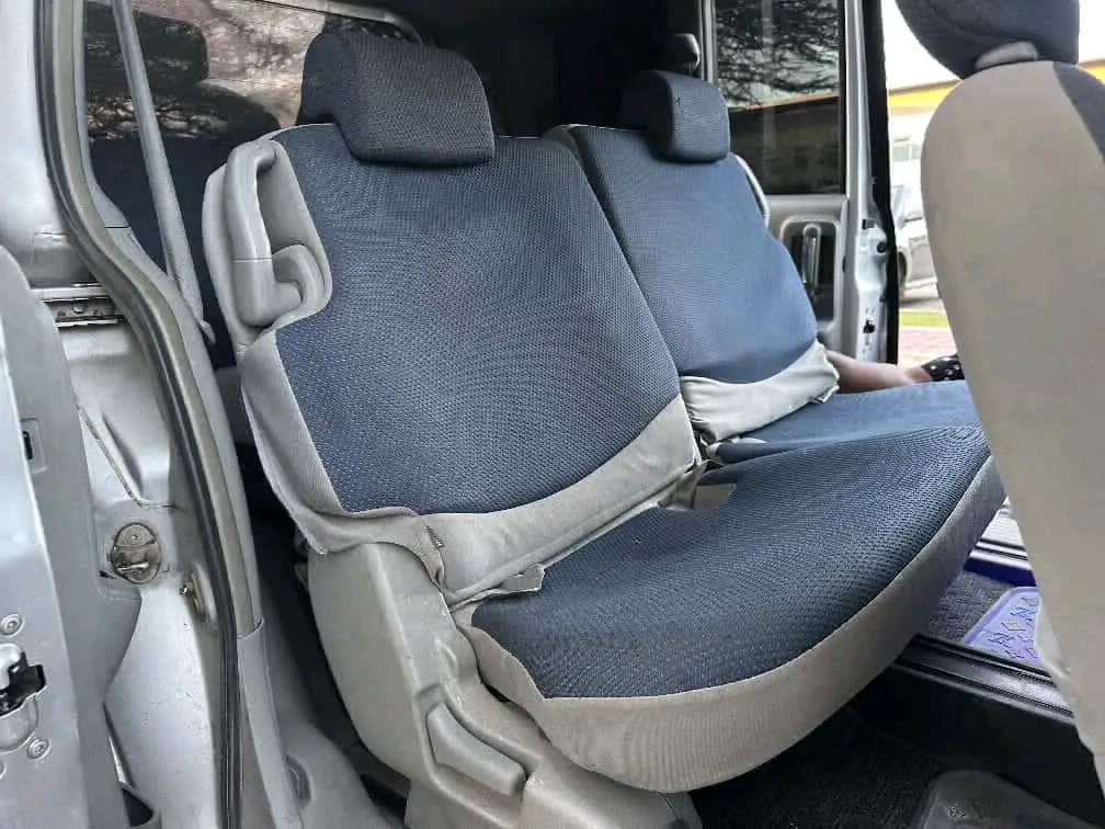 Toyota Sienta 2005 thumbnail 8