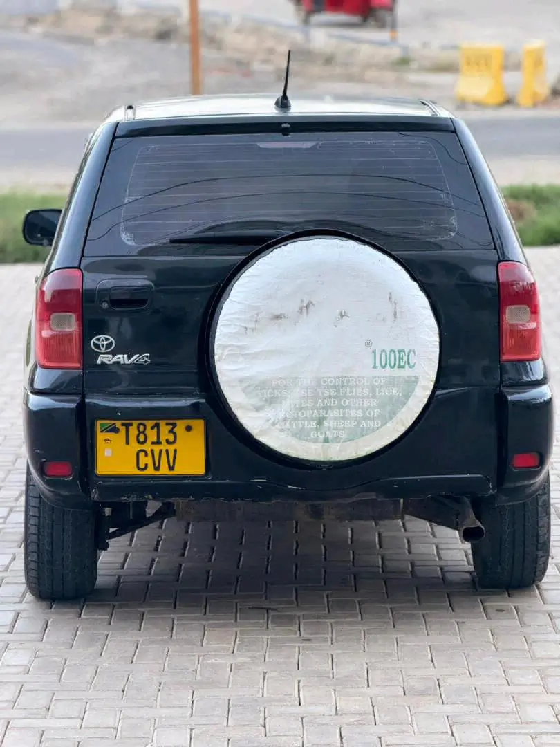Used Black Toyota RAV4 for Sale thumbnail 2