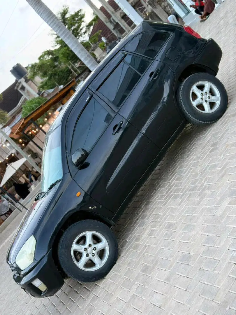 Used Black Toyota RAV4 for Sale thumbnail 5