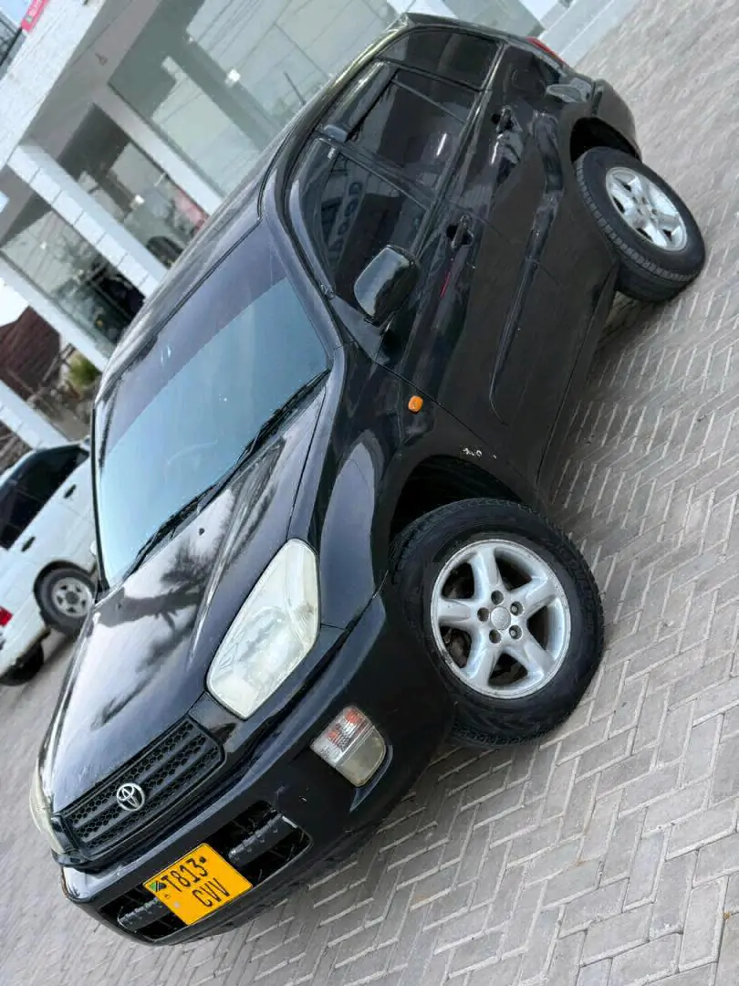 Used Black Toyota RAV4 for Sale thumbnail 6