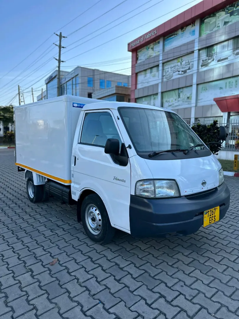 Nissan Vanette Refrigerated Truck (Friji) thumbnail 2