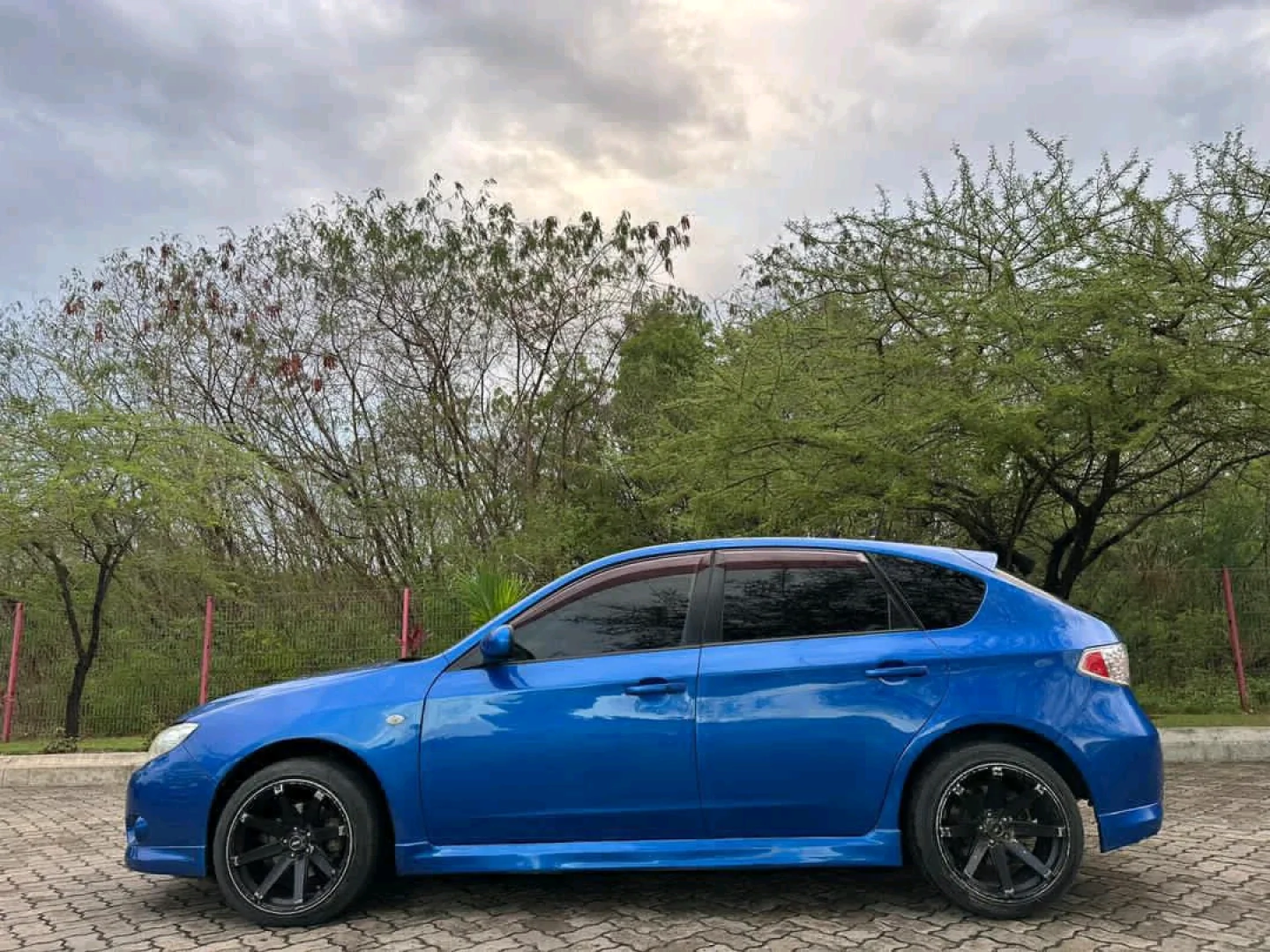 Subaru Impreza Hatchback 2011 (Reg ECE) thumbnail 6