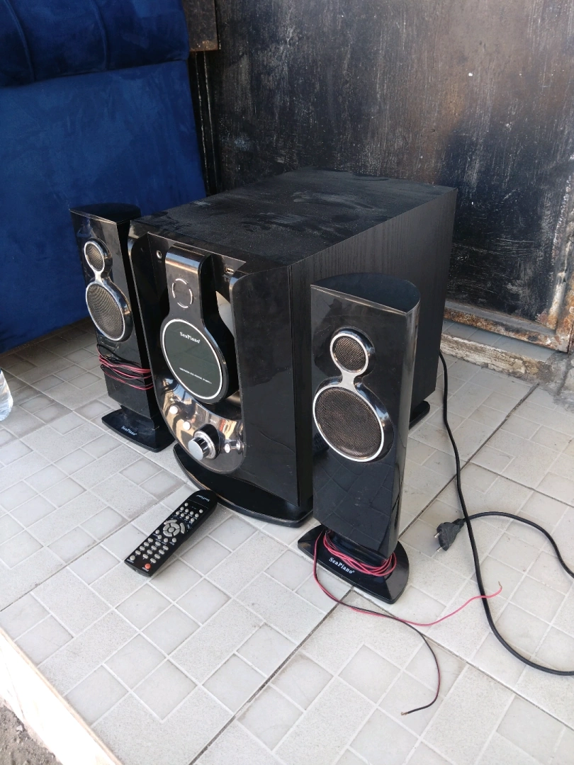 Sea Piano 2.1 Home Theater Sound System thumbnail 2
