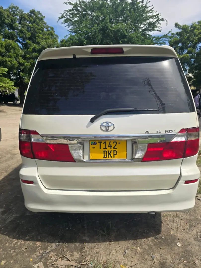 Toyota Alphard DKP thumbnail 2