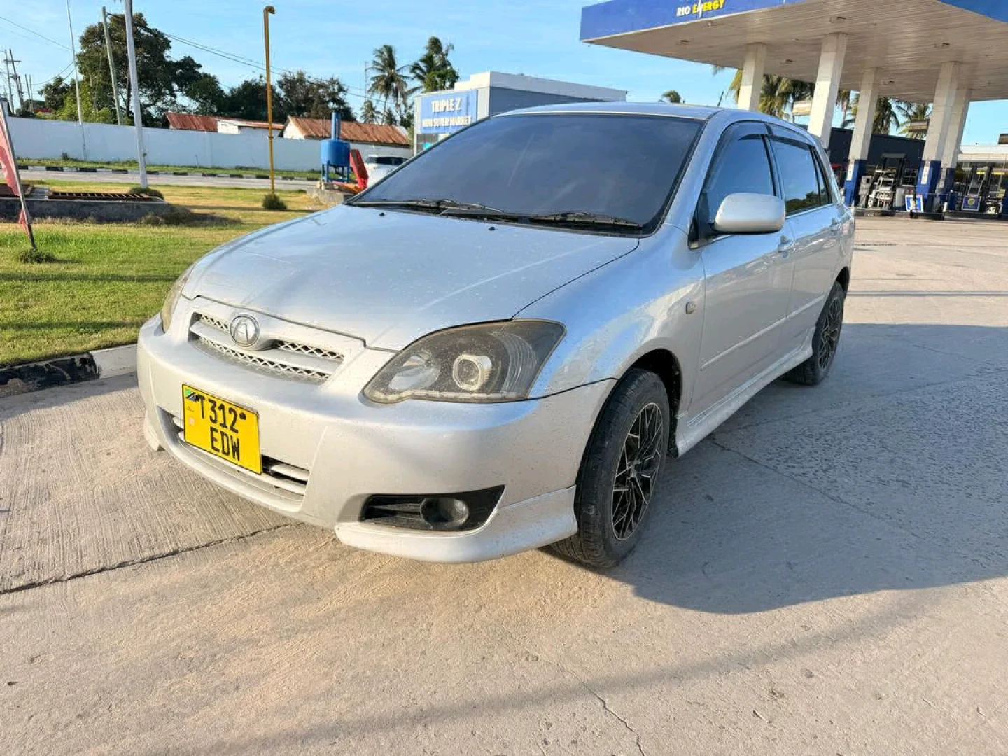 Toyota Allex 2005 Silver Sedan For Sale thumbnail 5