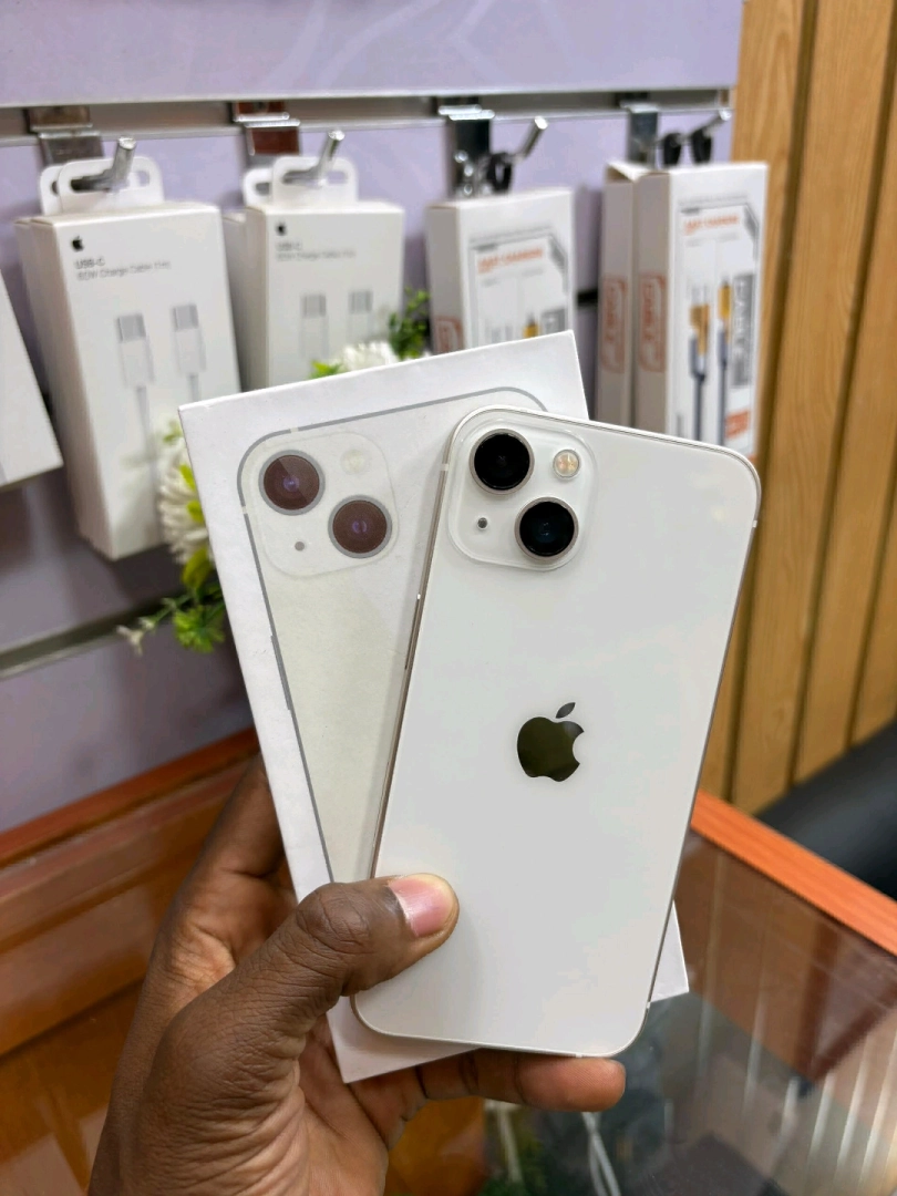 New Apple iPhone 13 256GB Full Box with Accessories thumbnail 2