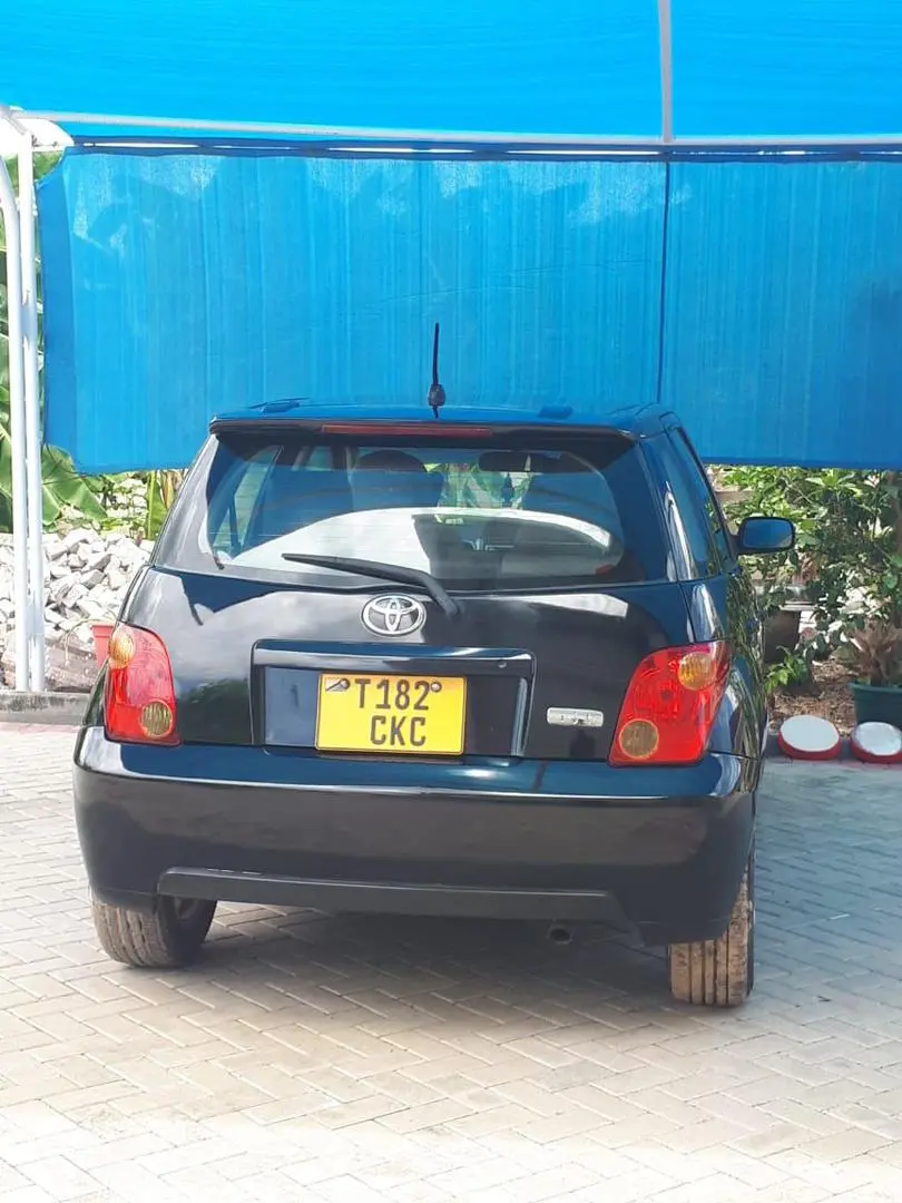 Toyota Ist Nyeusi thumbnail 2