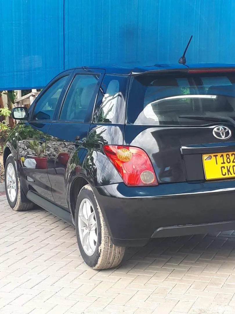 Toyota Ist Nyeusi thumbnail 3