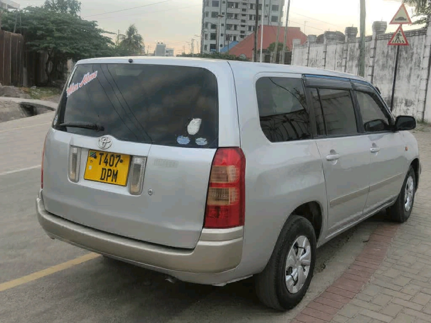 Toyota Succeed/Probox Silver 2005 Model thumbnail 7