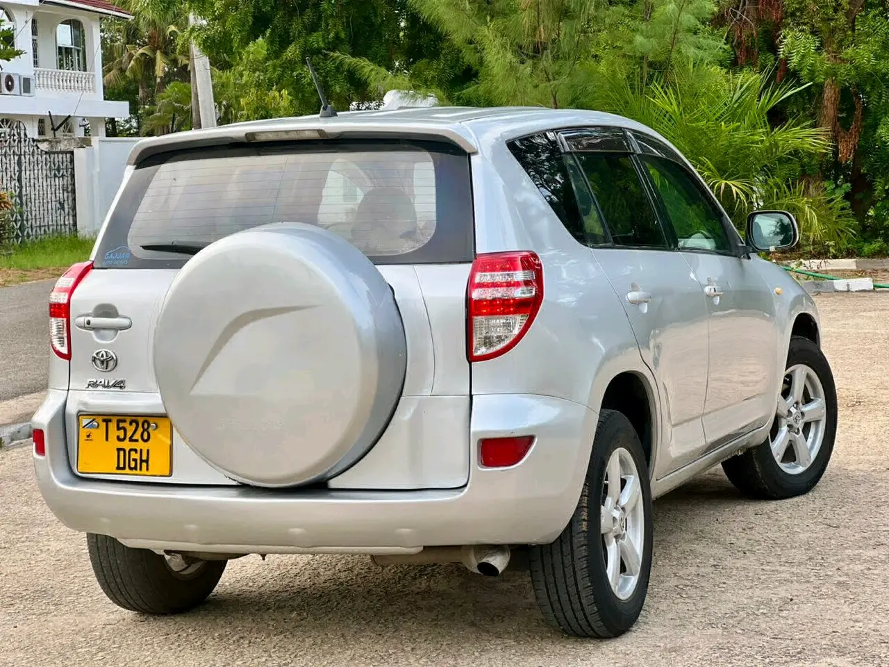 Toyota RAV4 2006 Silver thumbnail 7