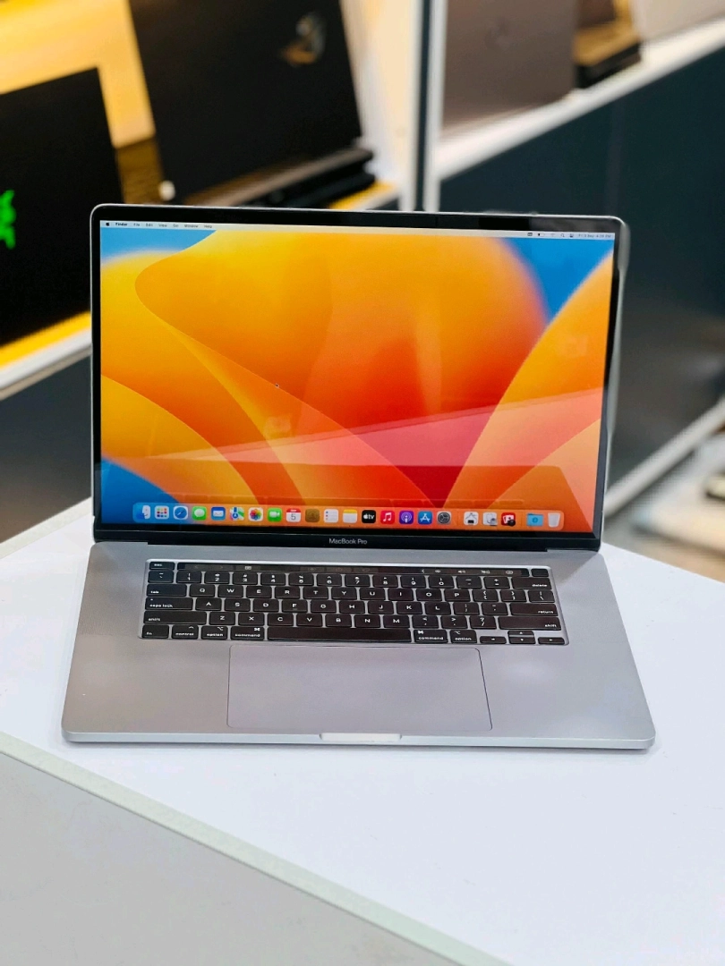 MacBook Pro 2019 16-inch Core i9 32GB RAM