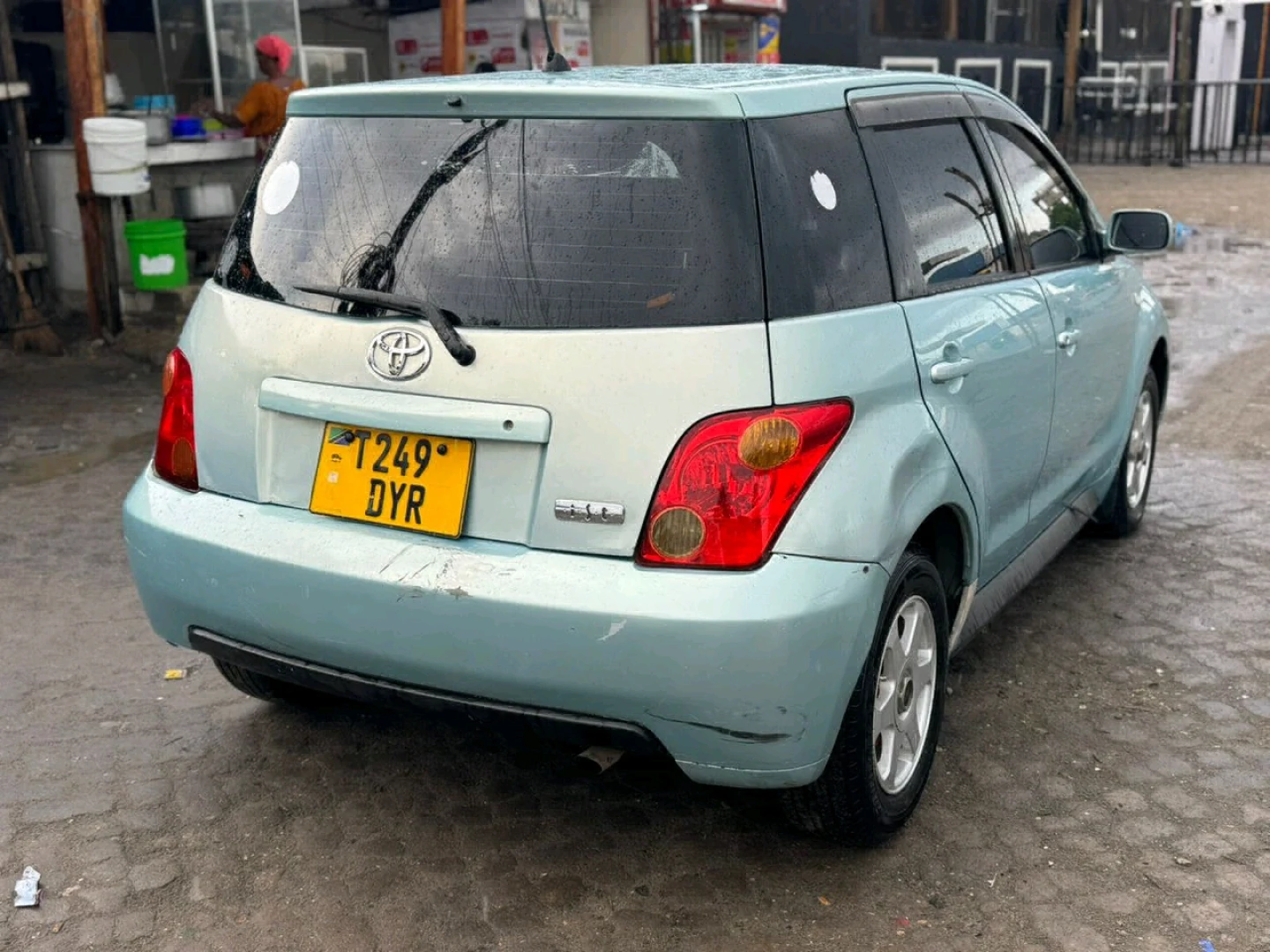 Used Toyota Ist 2005 Model with Low Mileage thumbnail 5