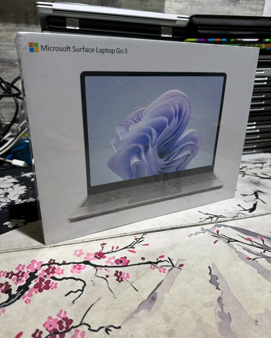 Microsoft Surface Laptop Go 3 (i5, 8GB/256GB) thumbnail 3