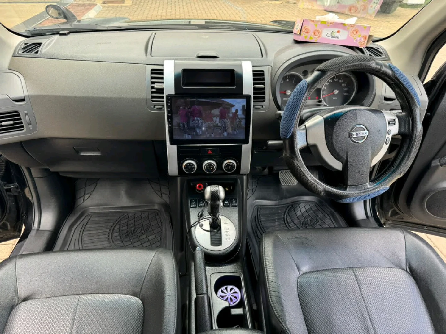 Black Nissan X-Trail SUV New Model 1990cc thumbnail 8