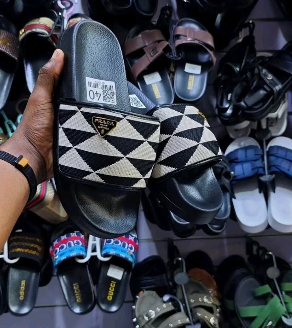 Black Louis Vuitton Style Slide Sandals thumbnail 4