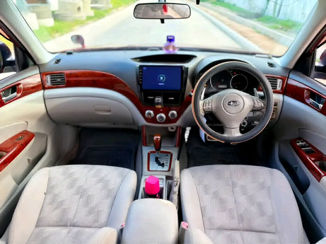 Red Subaru Forester SUV (DTQ) thumbnail 8