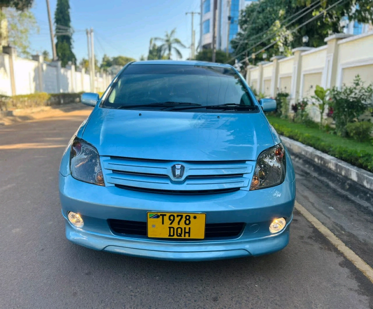 Toyota Ist Blue 2006 Model thumbnail 6