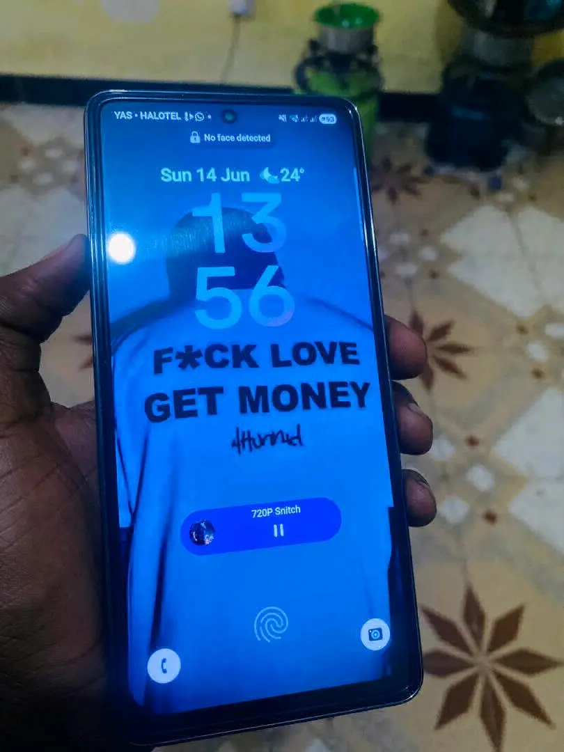 Samsung Smartphone - Good Condition thumbnail 2