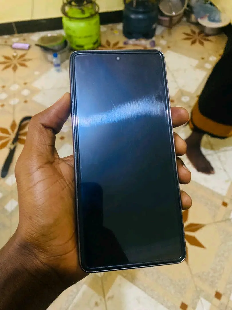 Samsung Smartphone - Good Condition thumbnail 3