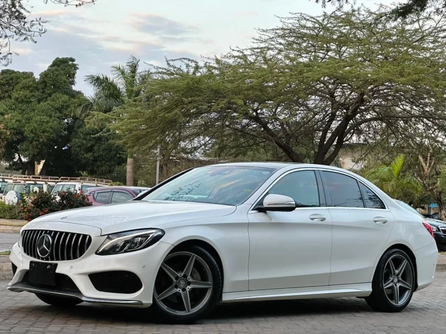 Mercedes Benz C class 200 AMG 2014 thumbnail 7