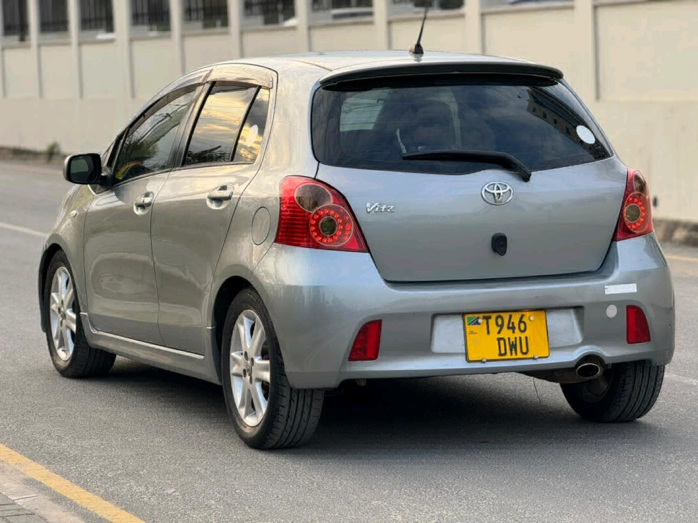 Toyota Vitz 2004 RS - 1490cc thumbnail 4