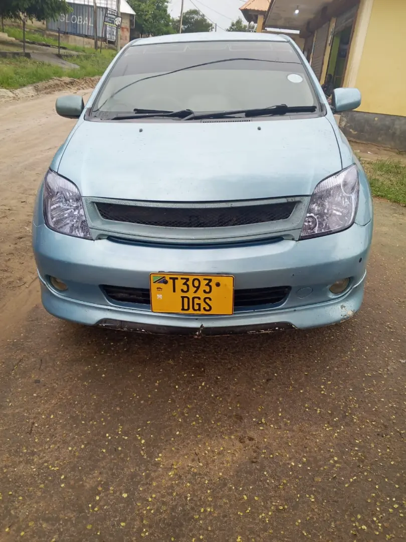 Toyota IST (DGS)