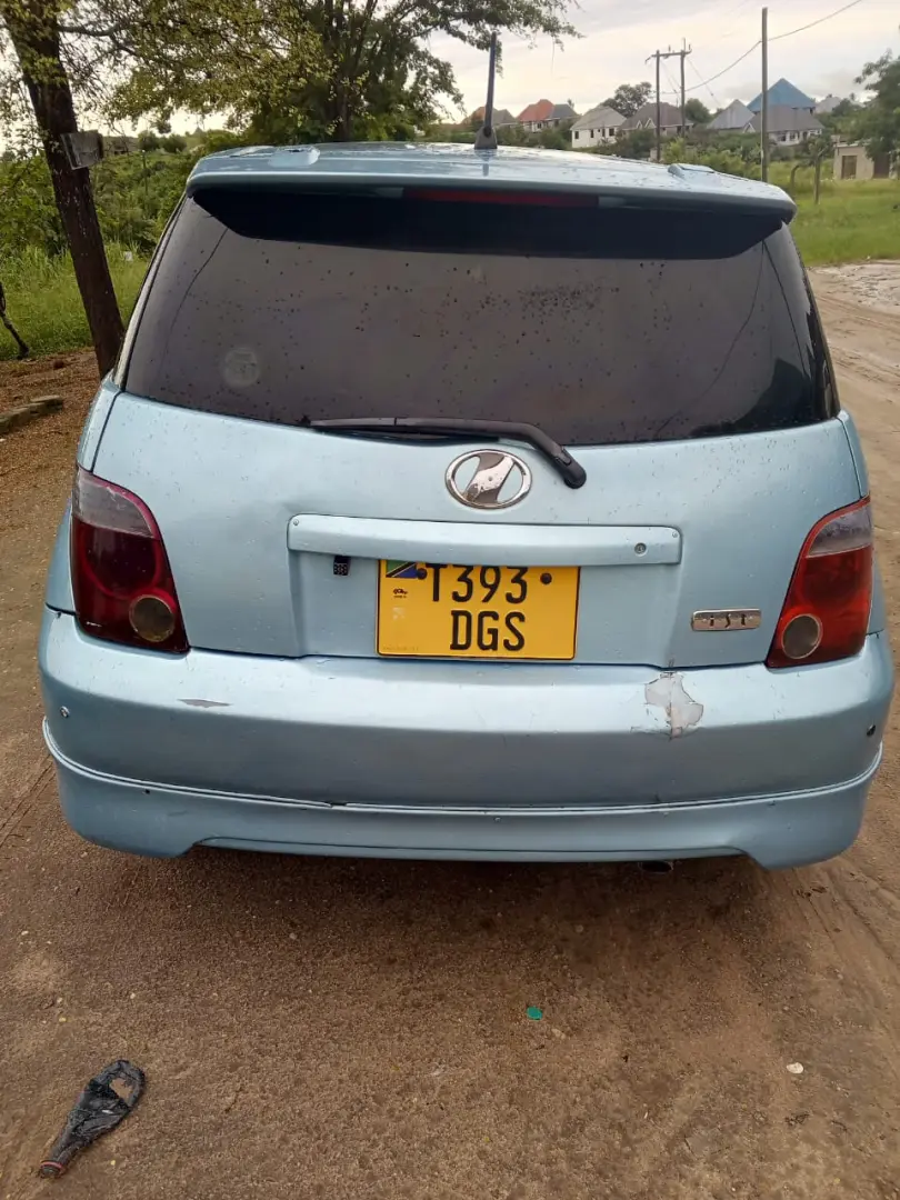 Toyota IST (DGS) thumbnail 2