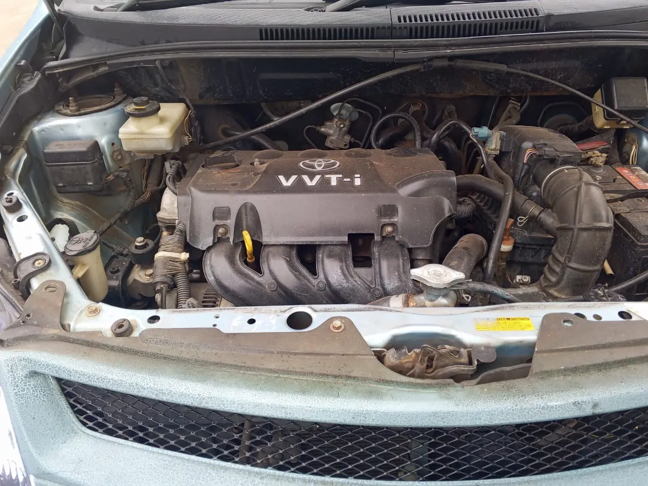 Toyota IST (DGS) thumbnail 6