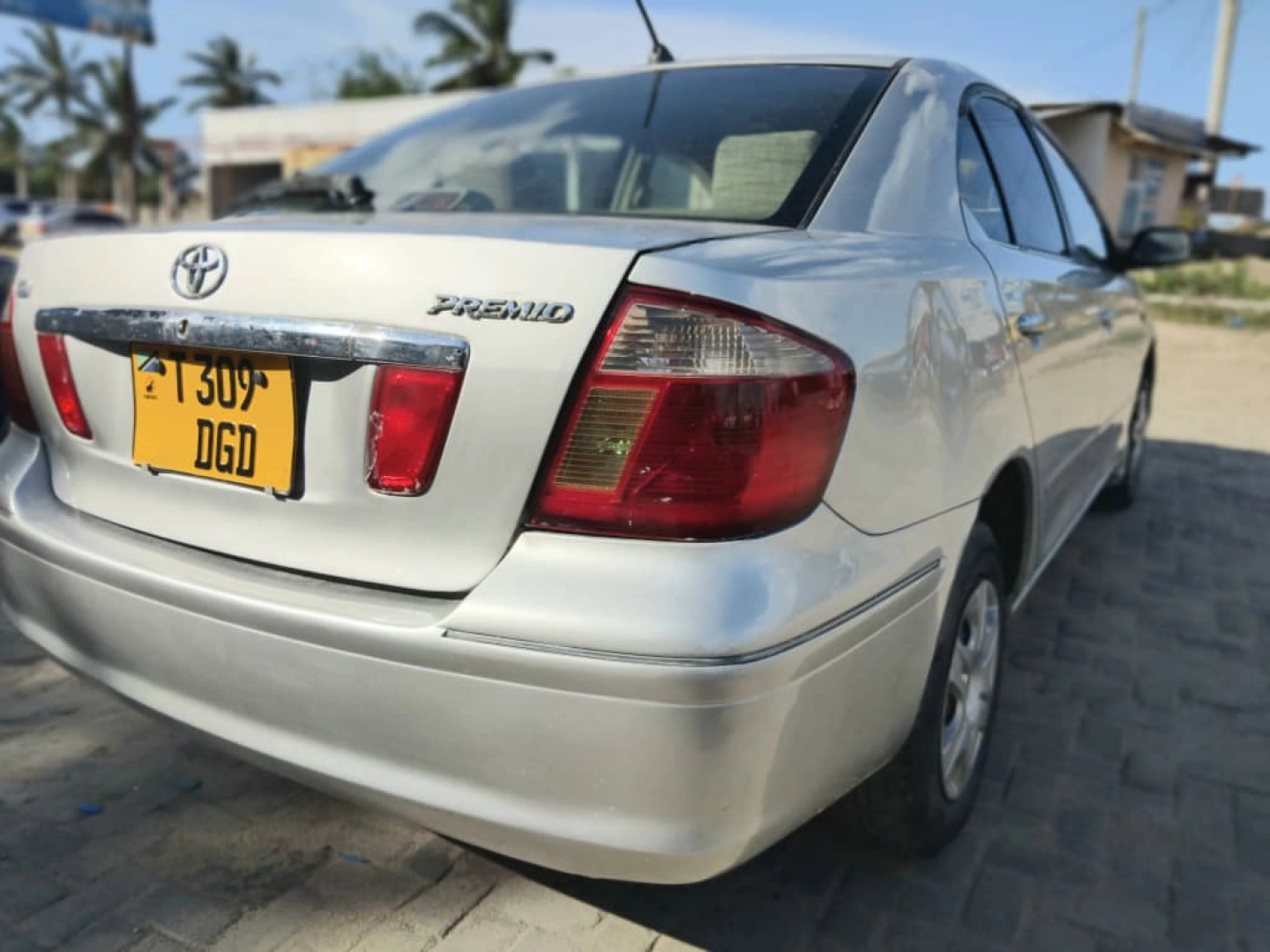 Toyota Premio F Sedan Silver (Full AC) thumbnail 6