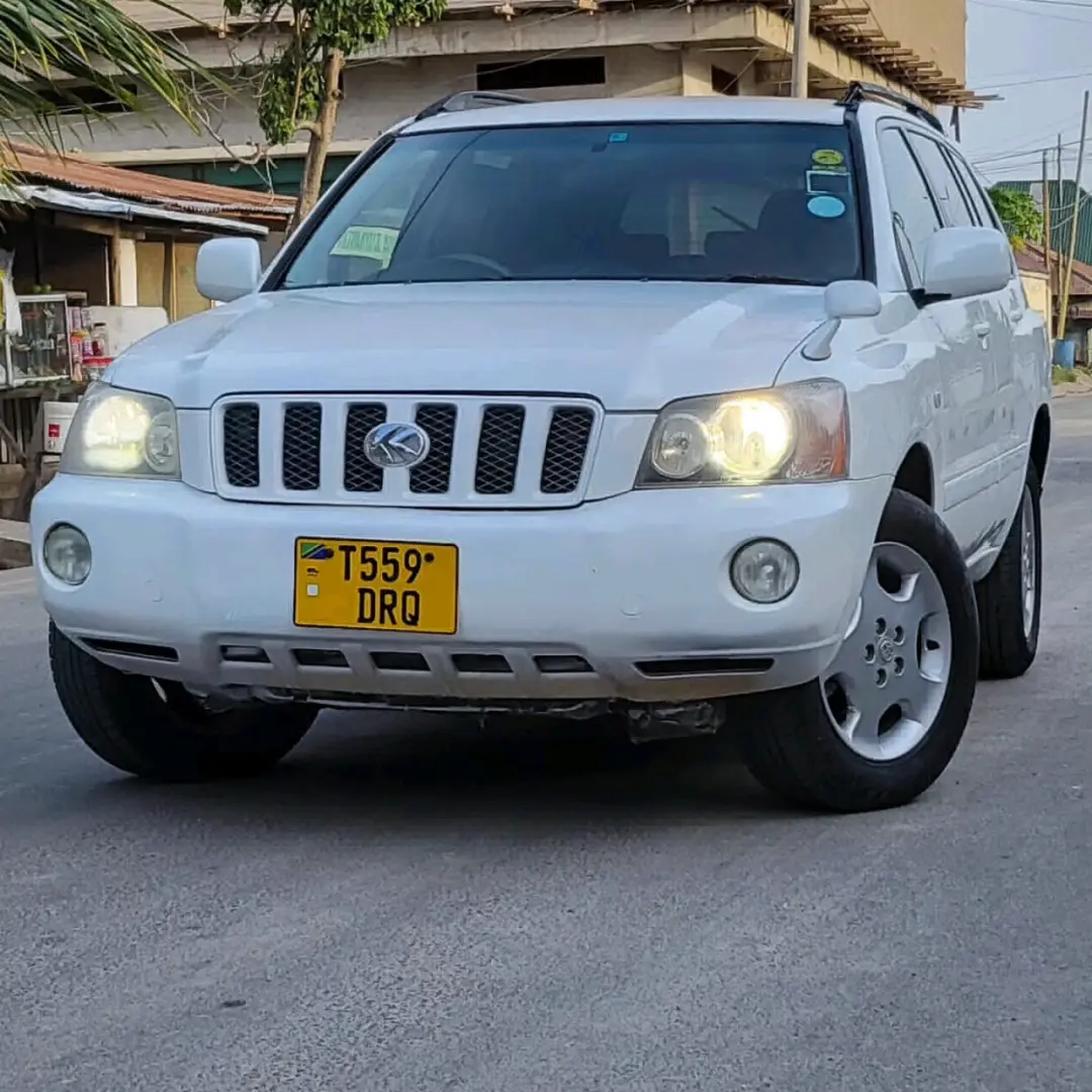 Toyota Kluger 2002, 2360 CC, White thumbnail 2