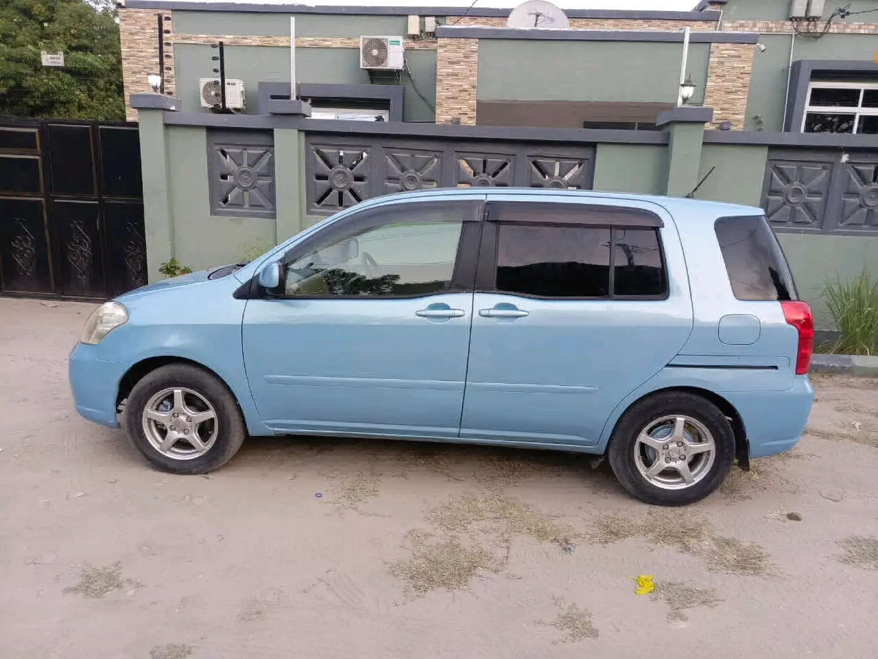 Toyota Raum 2004 - DWF thumbnail 5